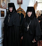 Игумении Сергия и Нина.